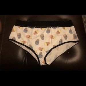 NWT torrid multi skulls cotton brief panty Sz 5